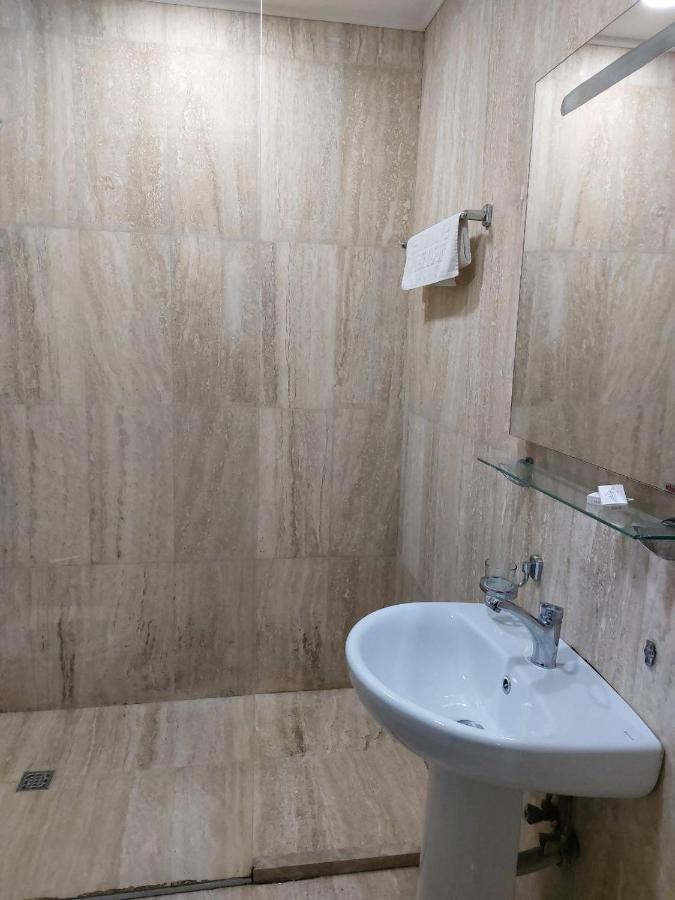 City Centre Apartment Batumi Luaran gambar