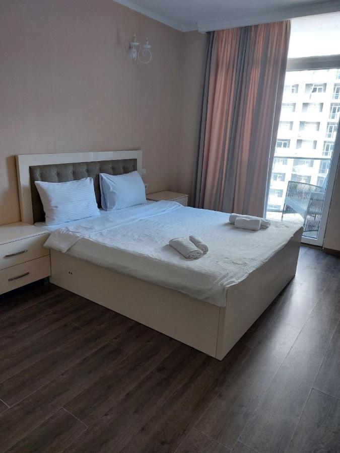 City Centre Apartment Batumi Luaran gambar
