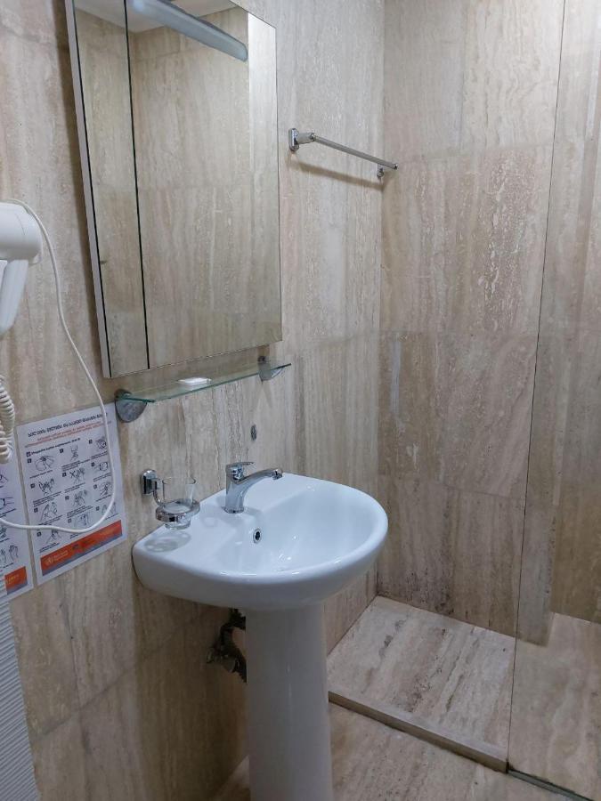 City Centre Apartment Batumi Luaran gambar